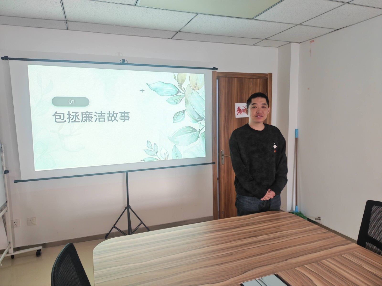 1762845098159996.jpg 1762845098159996.jpg